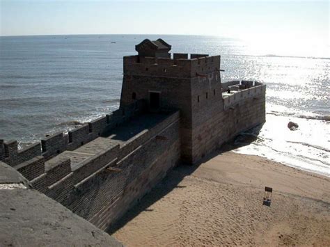  De Grote Muur van ShanhaiGuan: Een spectaculaire kijk op de geschiedenis en de oceaan!